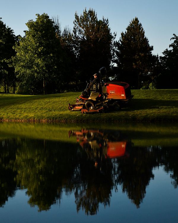 Carr_Golf_Maintenance_Homepage_Carousel Header 3_Parkland Golf Course