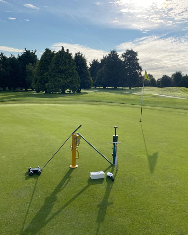 Carr_Golf_Maintenance_Homepage_How It Works_Carousel Leader 1_Green speed testing