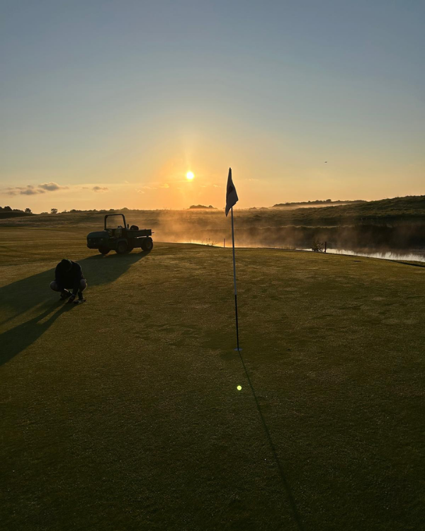 Carr_Golf_Maintenance_How It Works_Leader 1_Testing putting green performance
